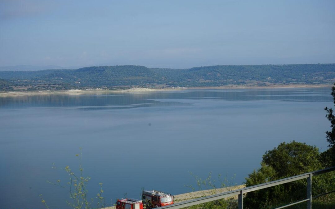 Lago Omodeo – Spiaggia di is Arenas